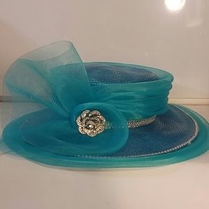 Turquoise fashion hat for Spring